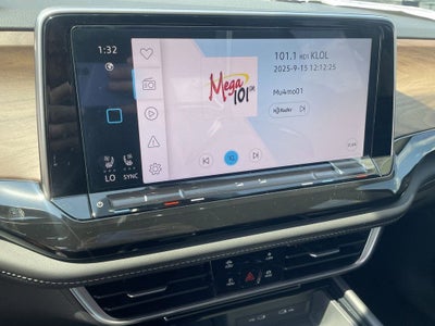 2026 Volkswagen Atlas SE w/Technology