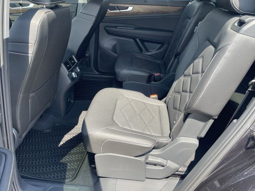 2026 Volkswagen Atlas SE w/Technology