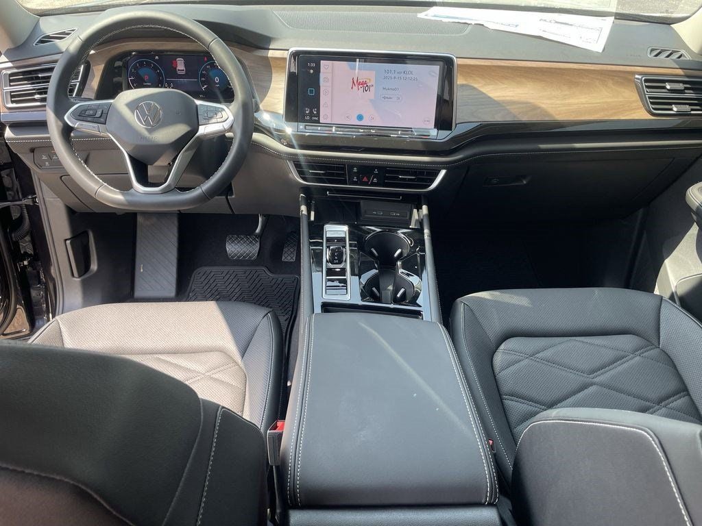 2026 Volkswagen Atlas SE w/Technology