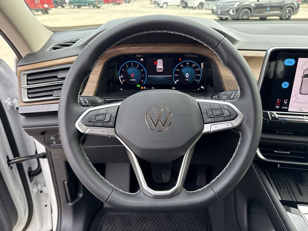 2026 Volkswagen Atlas SE w/Technology