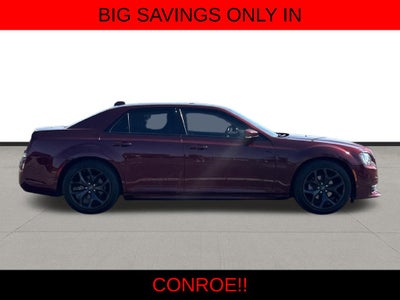 2022 Chrysler 300 Touring