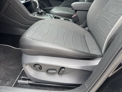 2026 Volkswagen Taos 1.5T SE Black