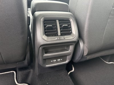 2026 Volkswagen Taos 1.5T SE Black