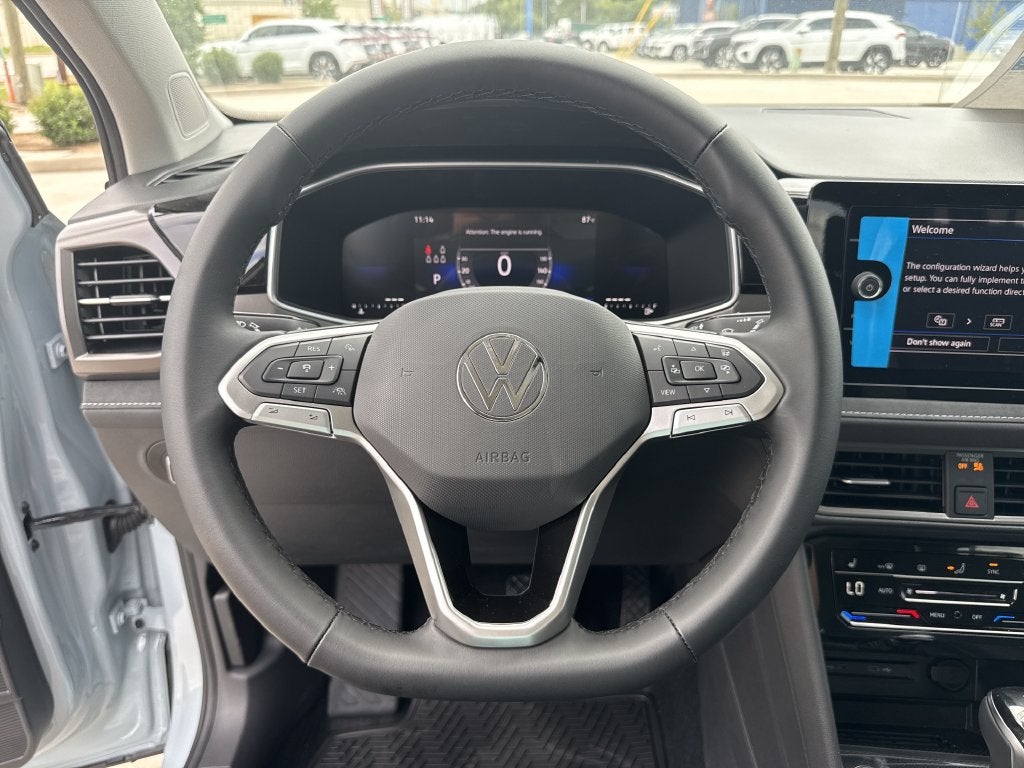 2027 Volkswagen Taos 1.5T SE Black