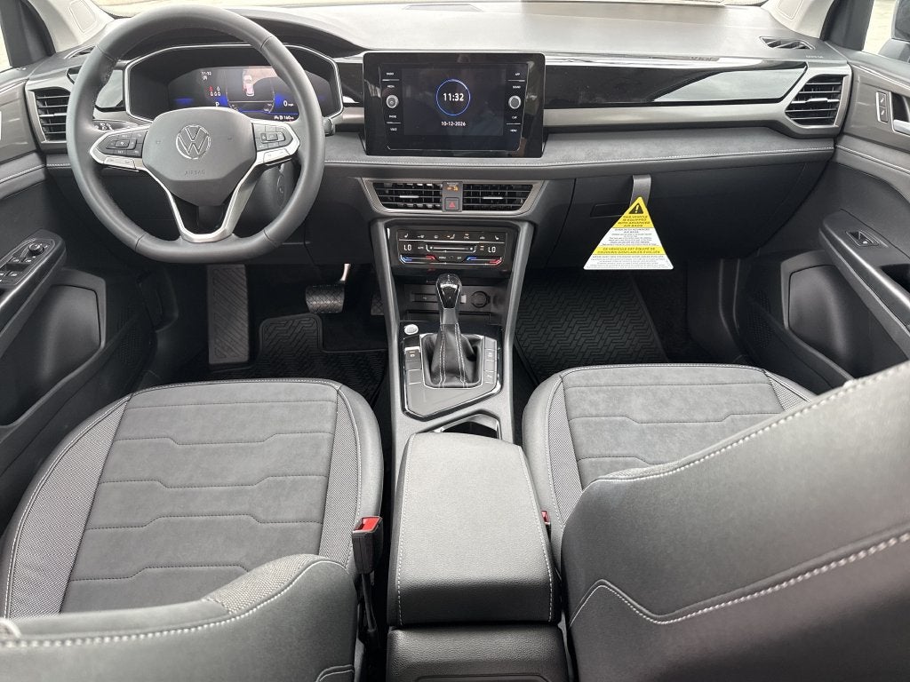2027 Volkswagen Taos 1.5T SE Black
