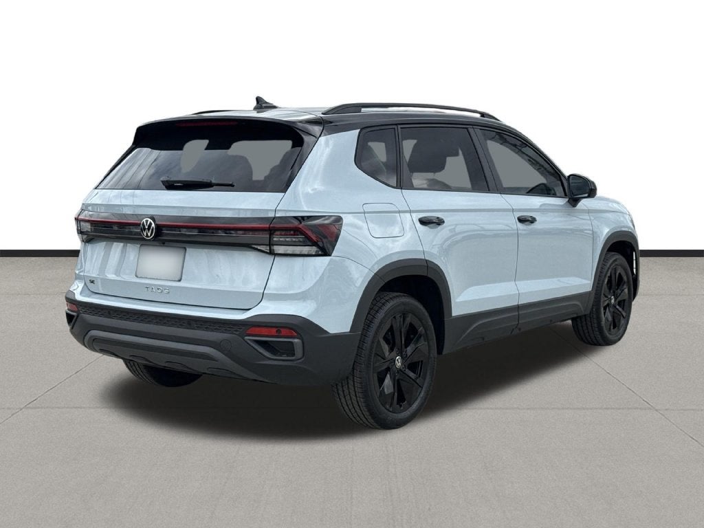 2027 Volkswagen Taos 1.5T SE Black