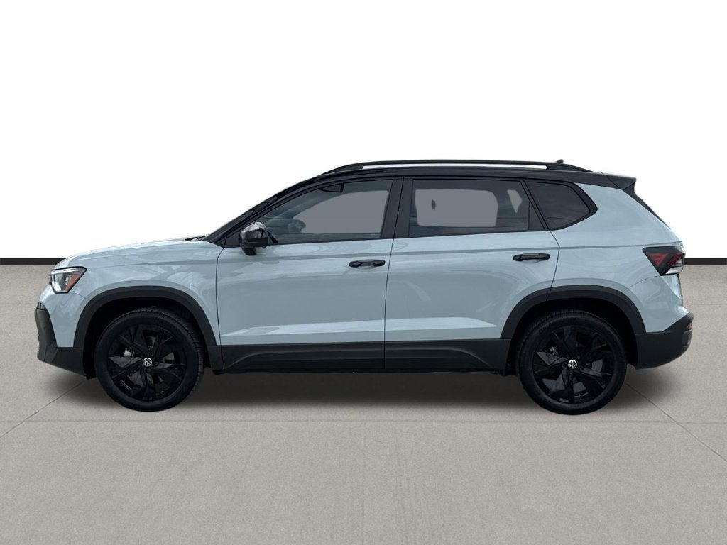 2027 Volkswagen Taos 1.5T SE Black
