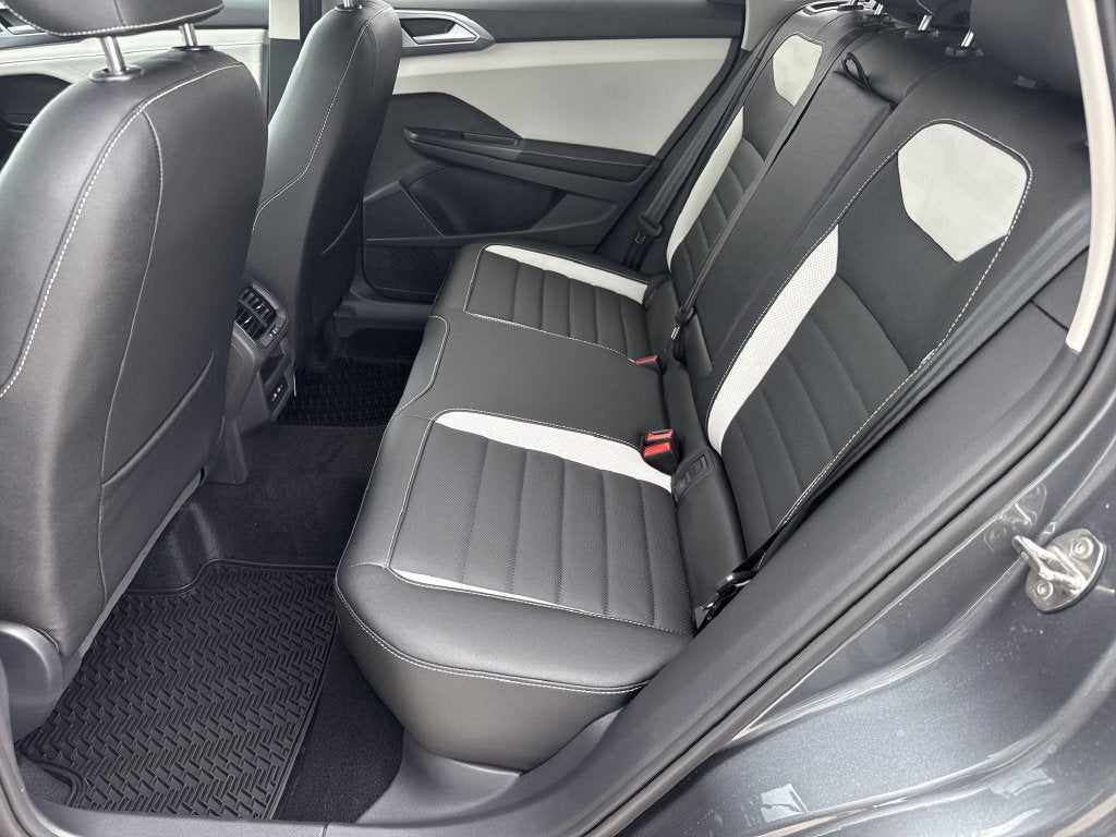 2027 Volkswagen Taos 1.5T SEL
