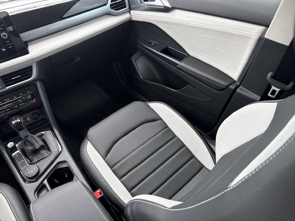 2027 Volkswagen Taos 1.5T SEL