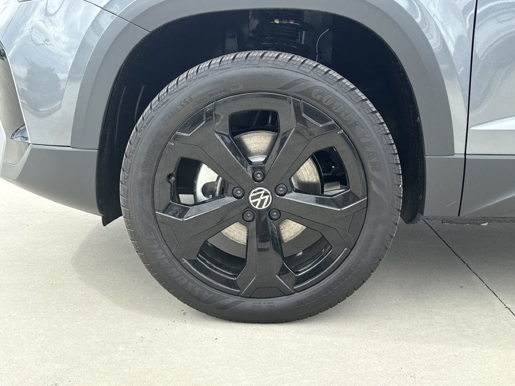 2027 Volkswagen Taos 1.5T SEL
