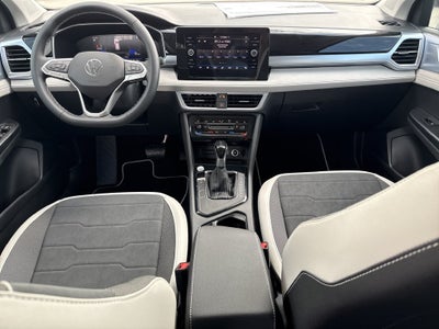 2027 Volkswagen Taos 1.5T SE