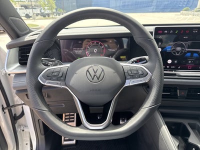 2026 Volkswagen Tiguan SE R-Line Black