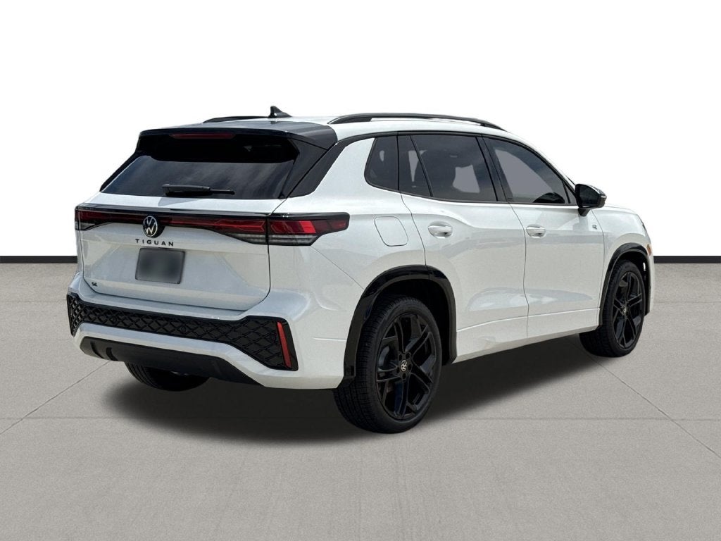 2026 Volkswagen Tiguan SE R-Line Black