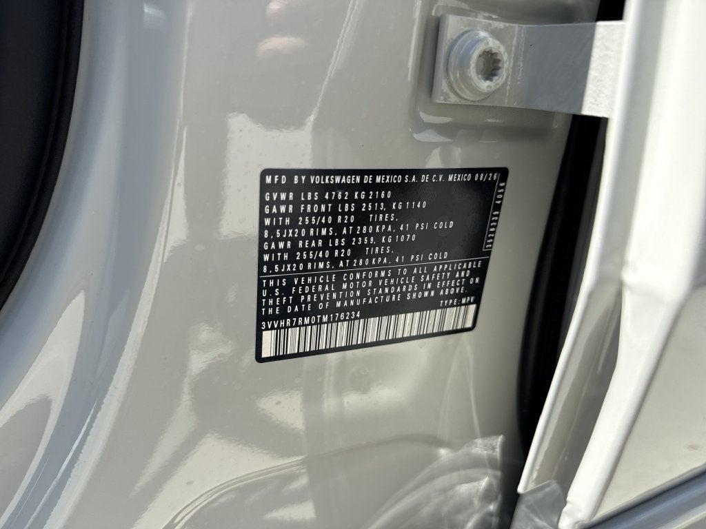 2026 Volkswagen Tiguan 2.0T SE R-Line Black