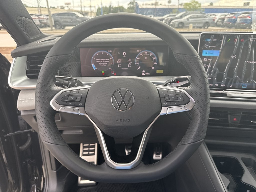 2026 Volkswagen Tiguan 2.0T SE R-Line Black