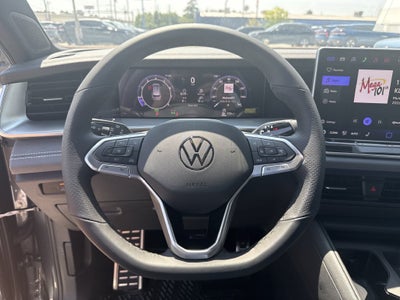 2026 Volkswagen Tiguan 2.0T SE R-Line Black