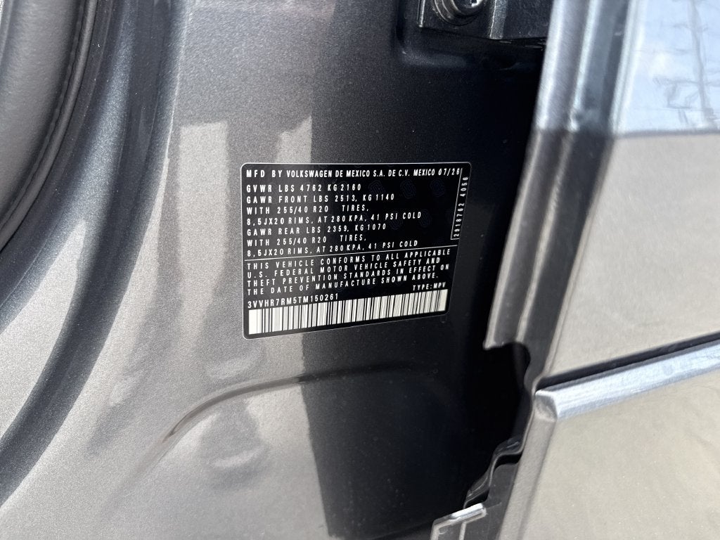 2026 Volkswagen Tiguan 2.0T SE R-Line Black