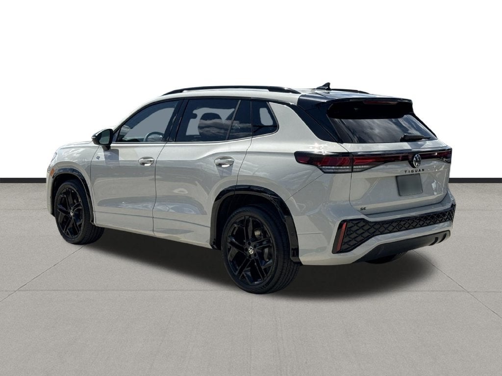 2026 Volkswagen Tiguan SE R-Line Black