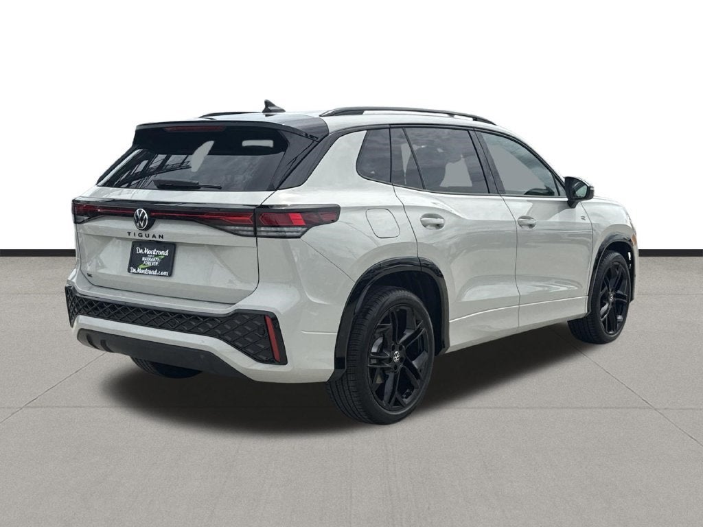 2026 Volkswagen Tiguan 2.0T SE R-Line Black