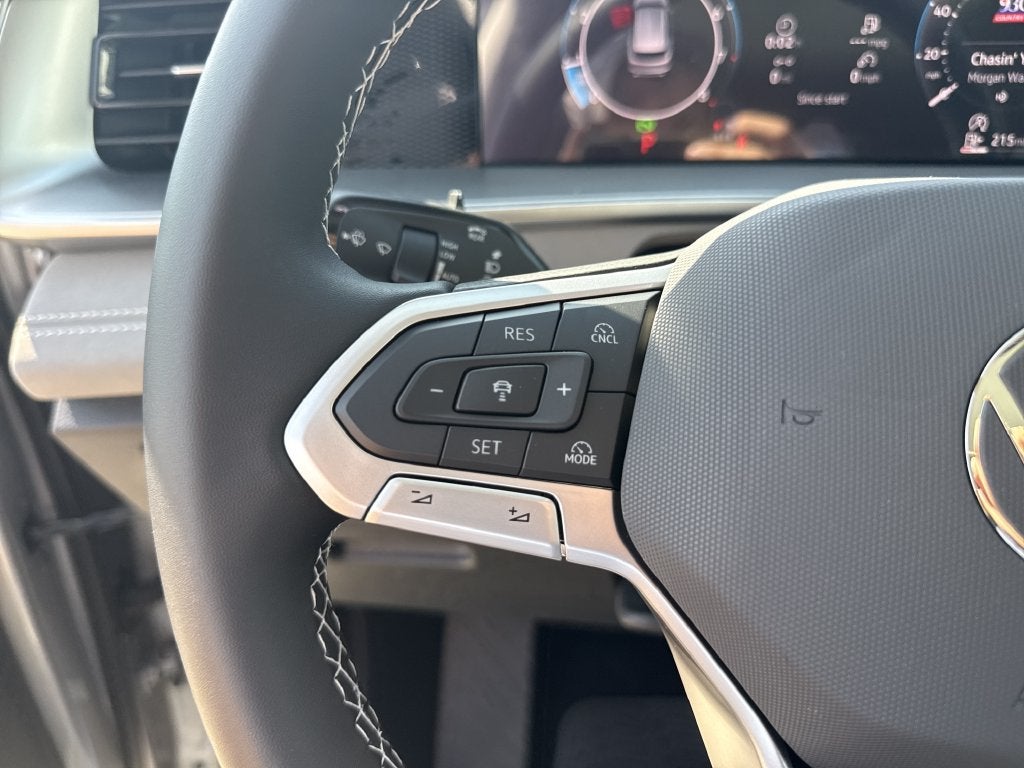 2026 Volkswagen Tiguan 2.0T SE