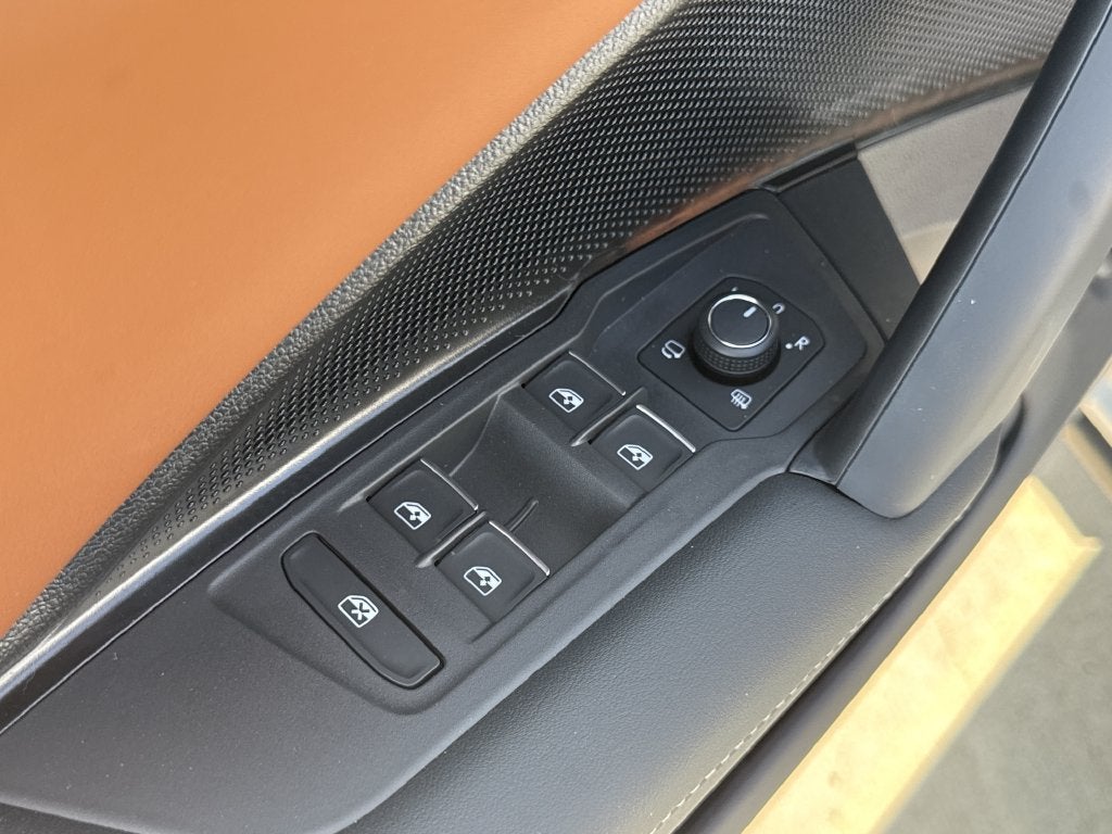 2026 Volkswagen Tiguan SEL R-Line Turbo