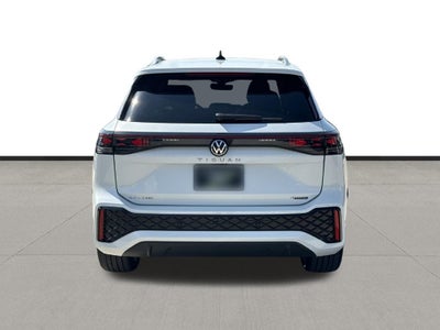 2026 Volkswagen Tiguan SEL R-Line Turbo