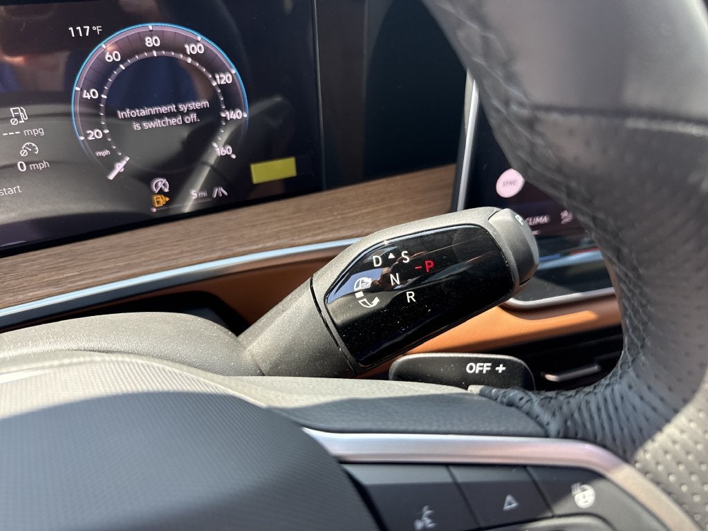 2026 Volkswagen Tiguan SEL R-Line Turbo