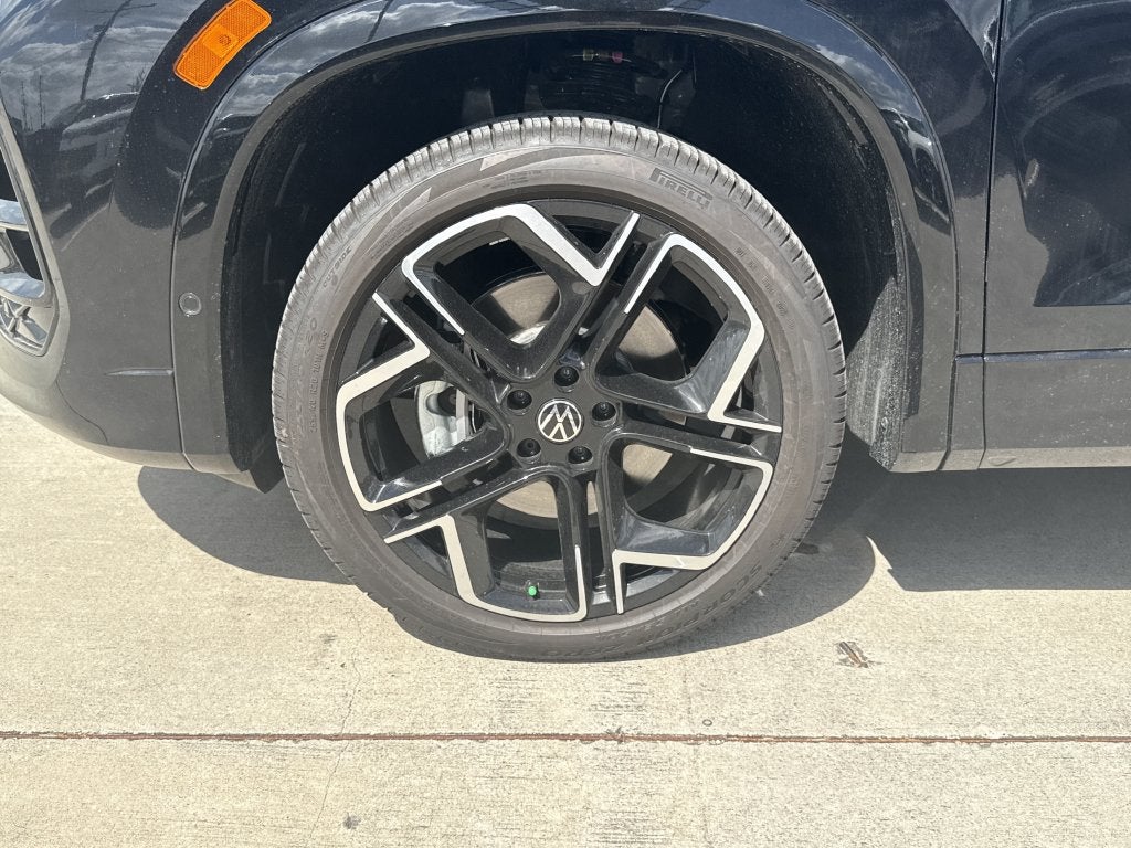 2026 Volkswagen Tiguan SEL R-Line Turbo
