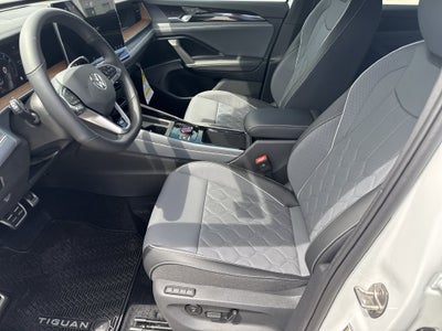 2026 Volkswagen Tiguan SEL R-Line Turbo