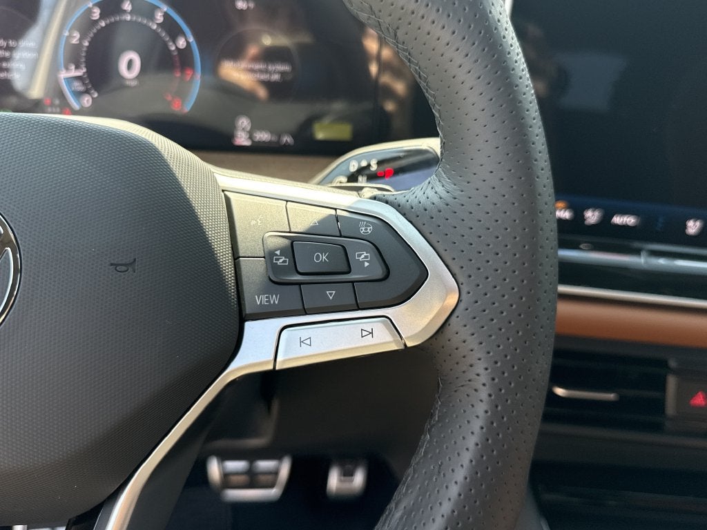 2026 Volkswagen Tiguan SEL R-Line Turbo