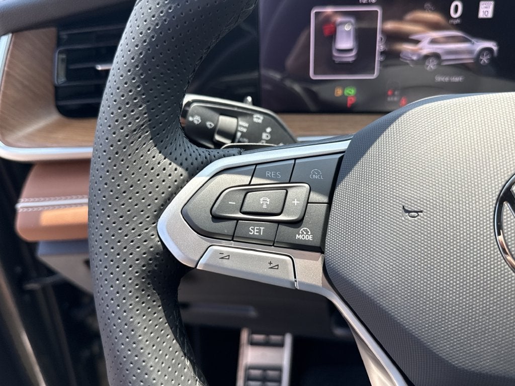 2026 Volkswagen Tiguan SEL R-Line Turbo