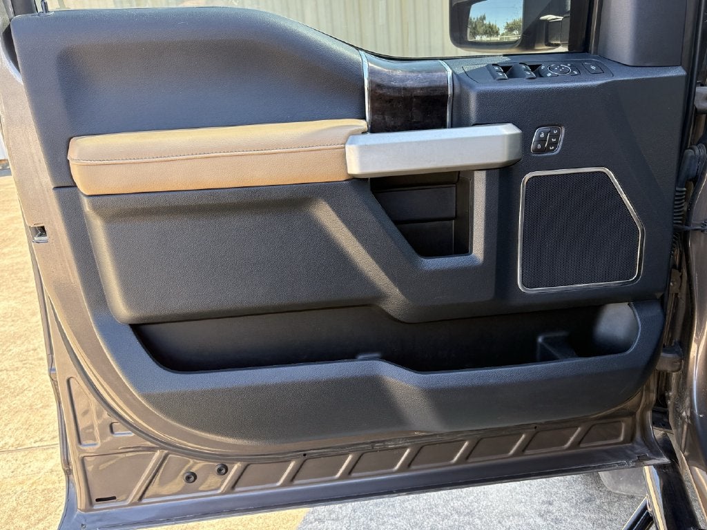 2022 Ford F-450SD Lariat DRW
