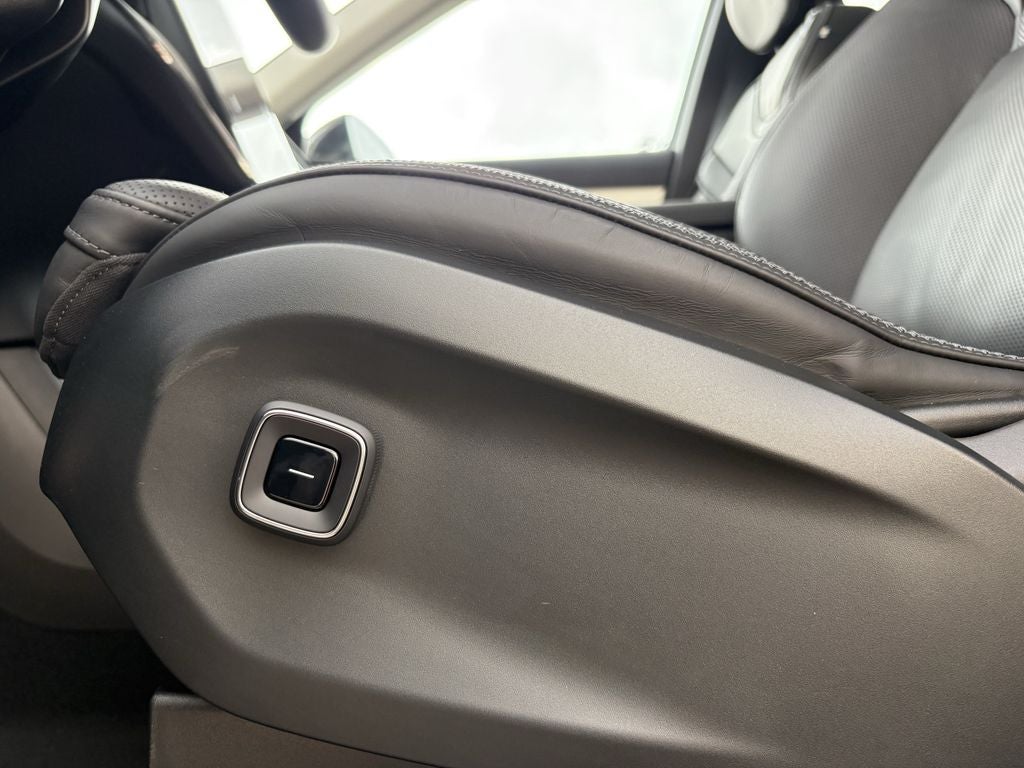2026 Volvo EX90 Twin Motor Ultra 6-Seater