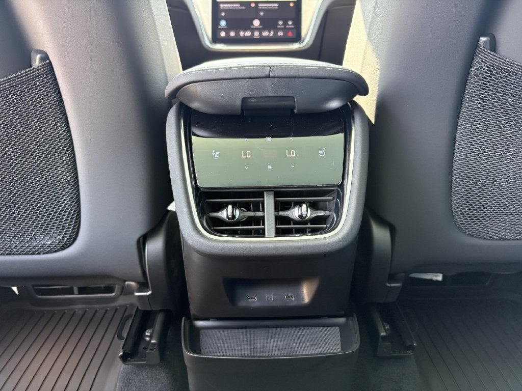 2026 Volvo EX90 Twin Motor Ultra 6-Seater