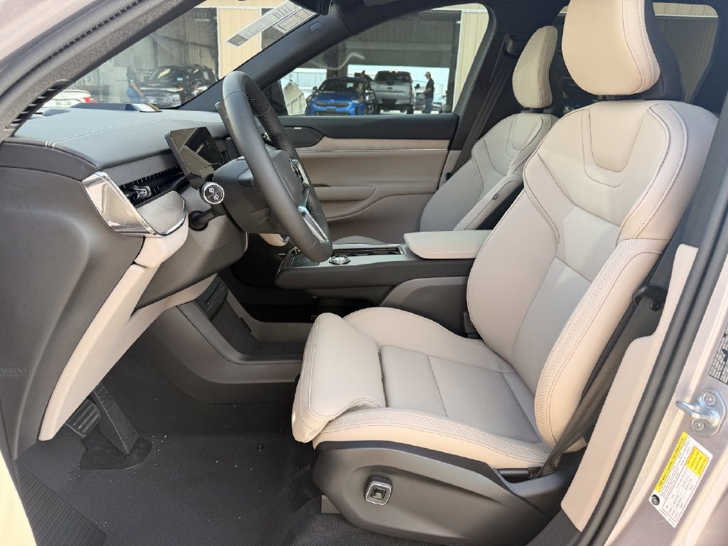 2026 Volvo EX90 Single Motor Plus