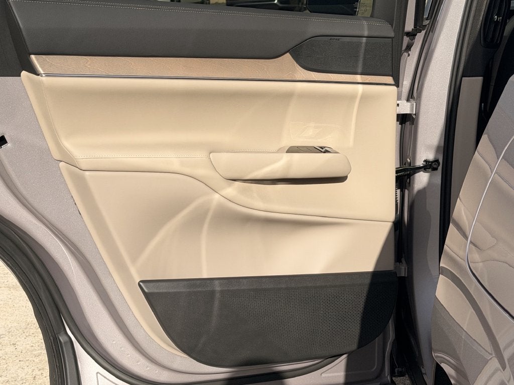 2026 Volvo EX90 Single Motor Plus