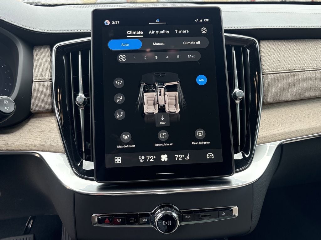 2026 Volvo XC90 B6 Plus 7-Seater