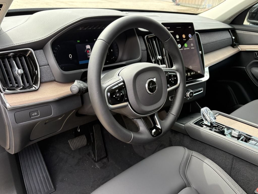 2026 Volvo XC90 B6 Plus 7-Seater