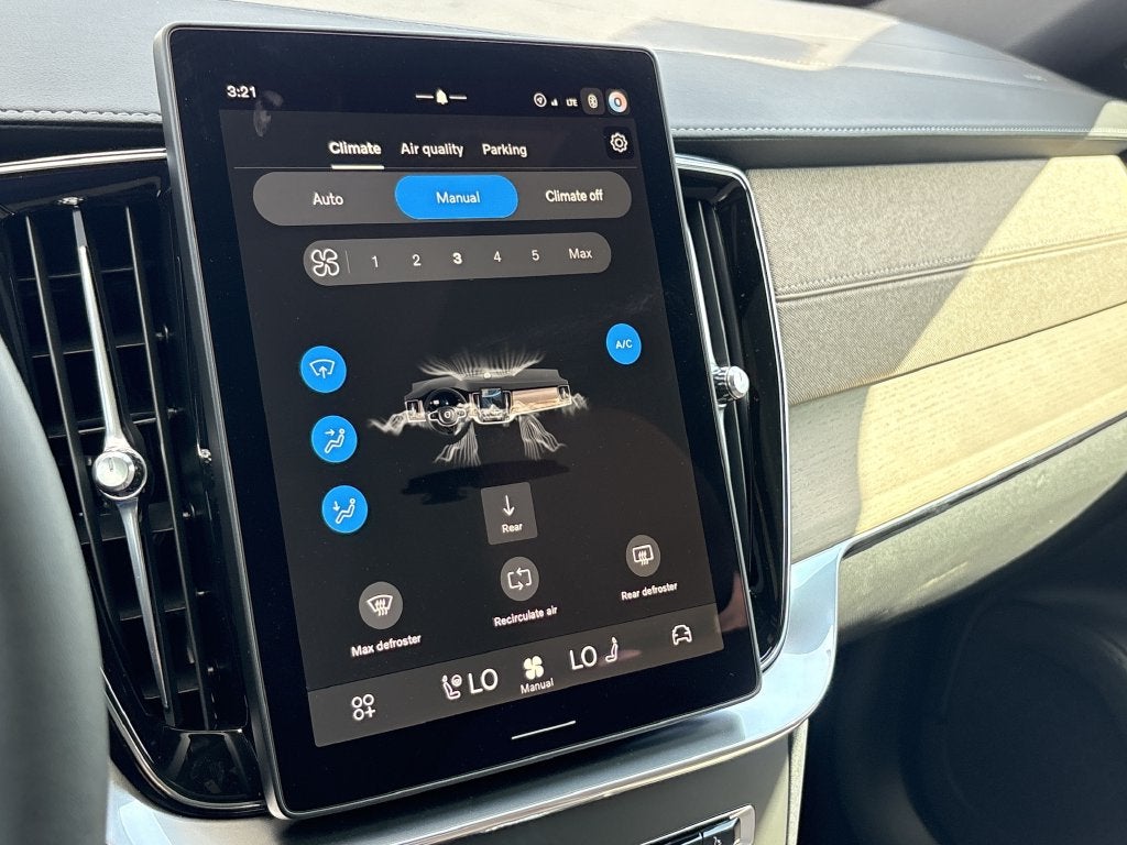 2027 Volvo XC90 B6 Plus 7-Seater