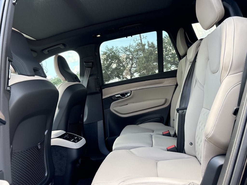 2027 Volvo XC90 B6 Plus 7-Seater