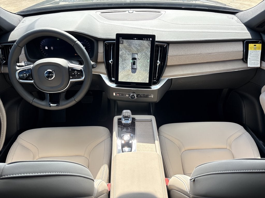 2027 Volvo XC90 B6 Plus 7-Seater