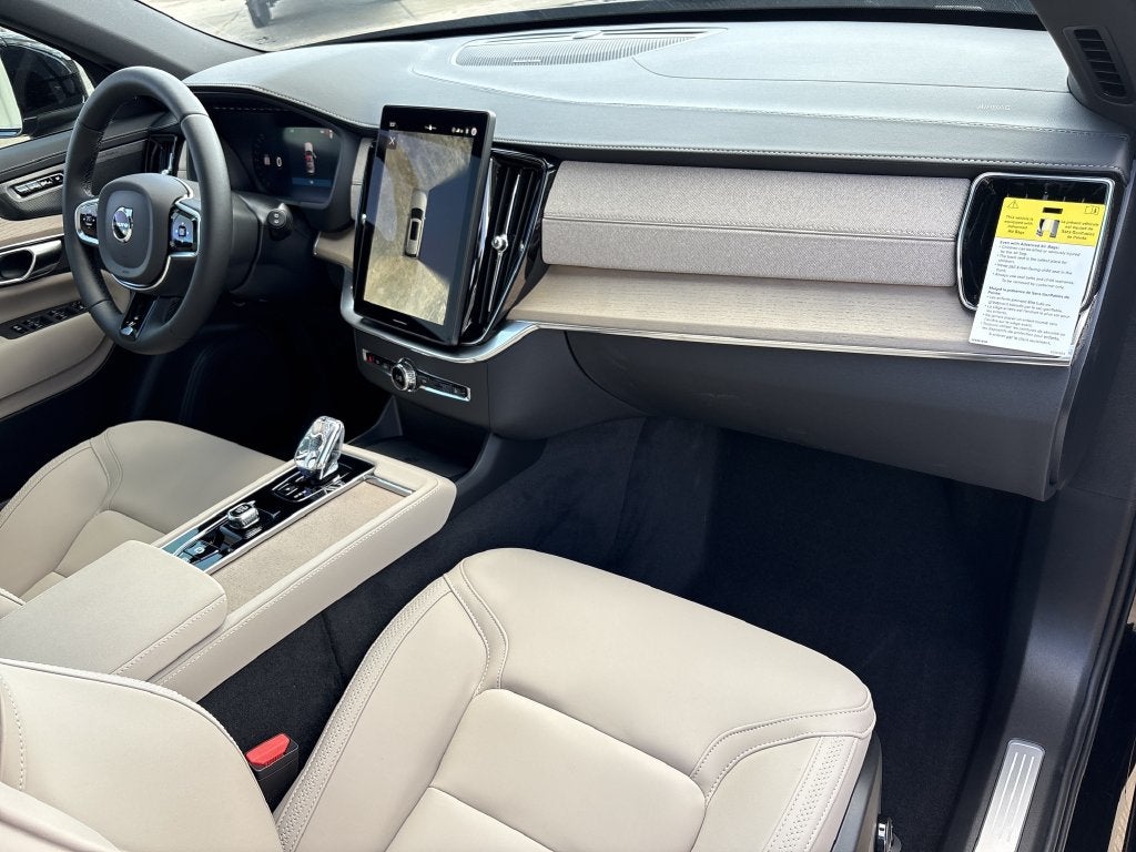 2027 Volvo XC90 B6 Plus 7-Seater