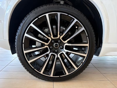 2027 Volvo XC90 B6 Plus 7-Seater