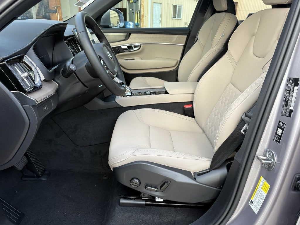 2026 Volvo XC90 B6 Plus 7-Seater