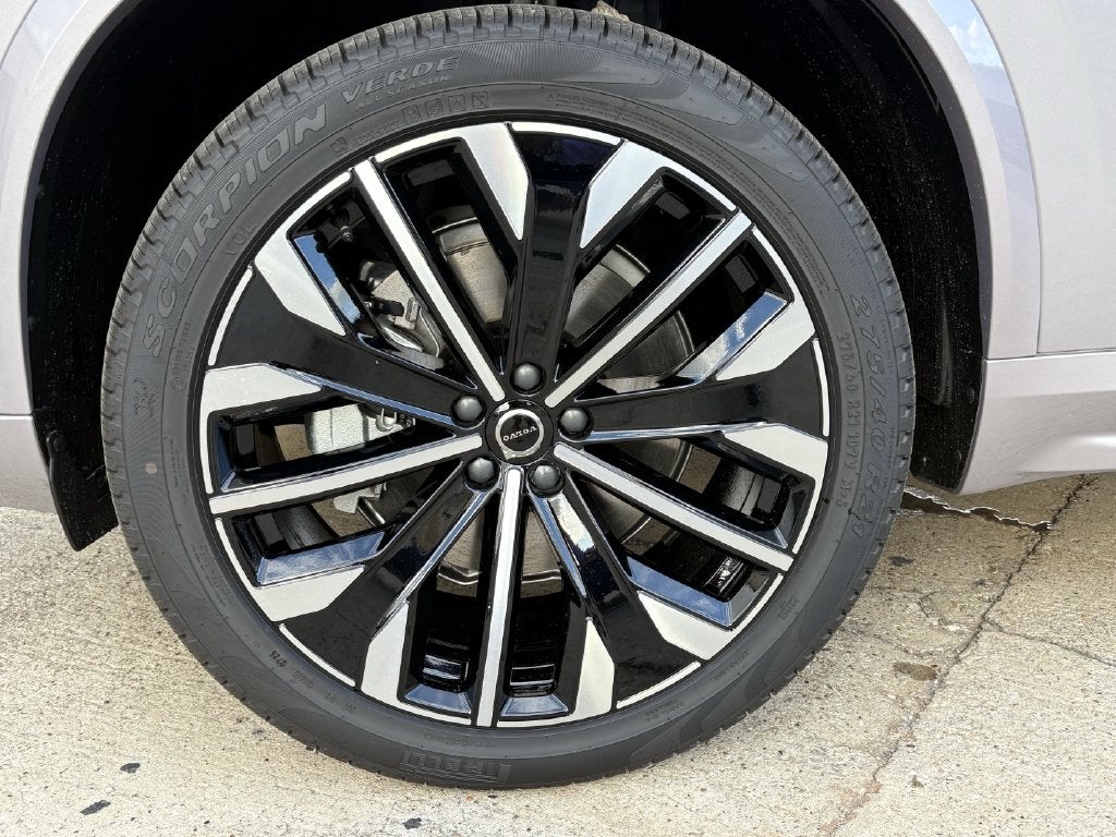 2026 Volvo XC90 B6 Plus 7-Seater