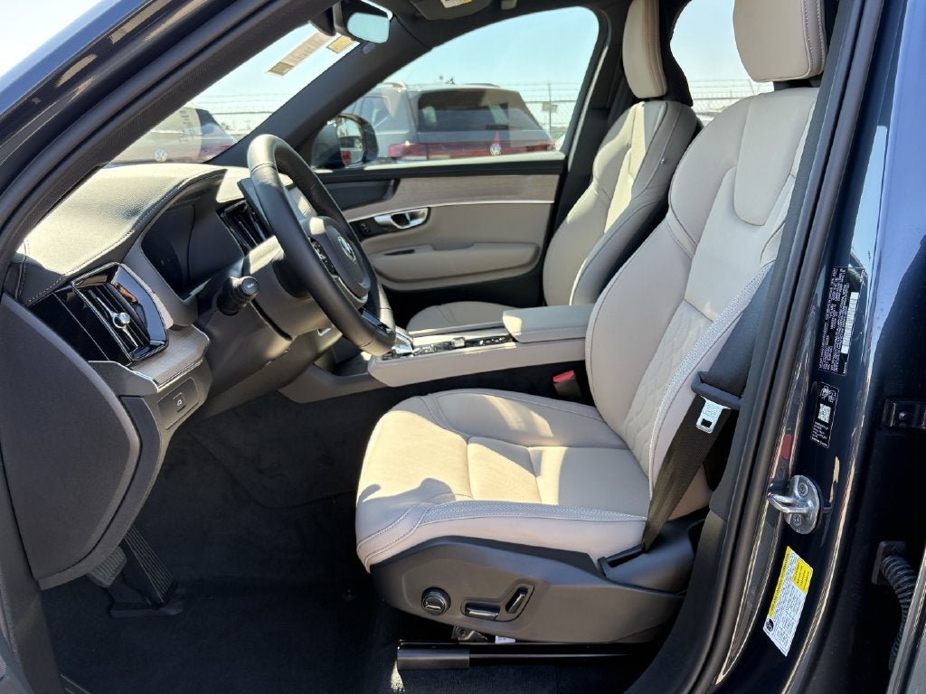 2026 Volvo XC90 B6 Plus 7-Seater
