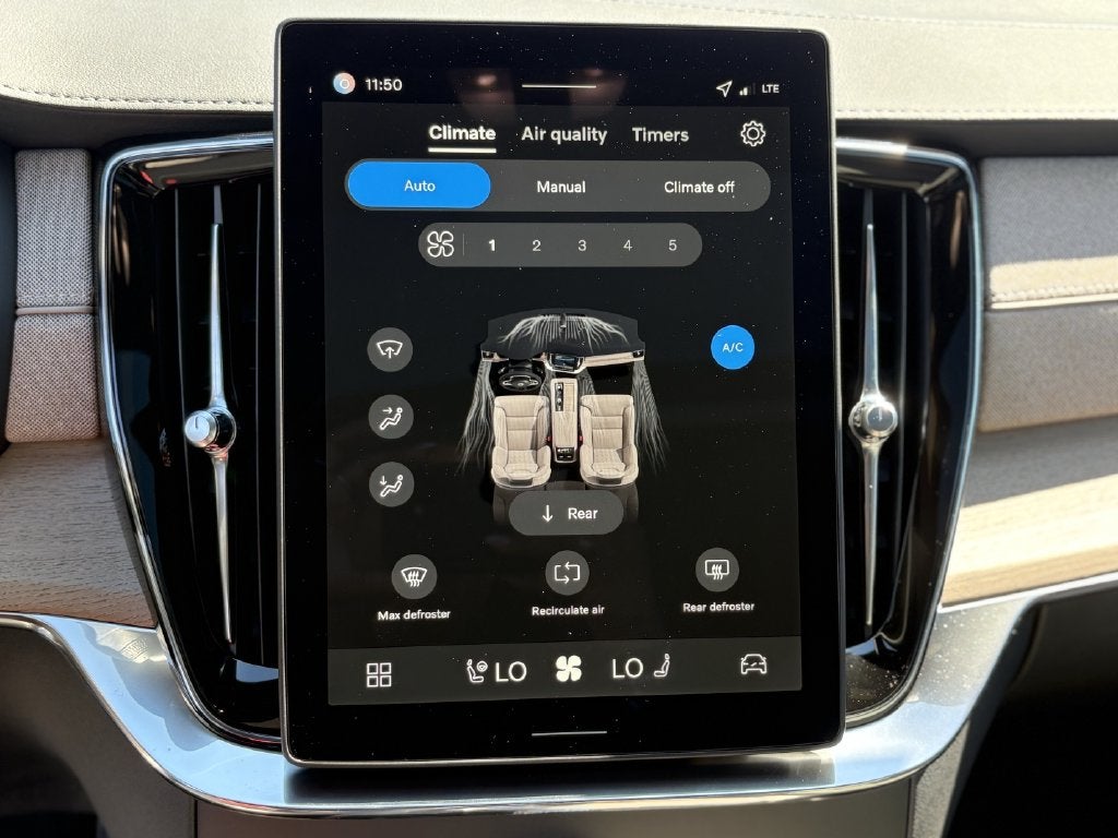 2026 Volvo XC90 B6 Plus 7-Seater