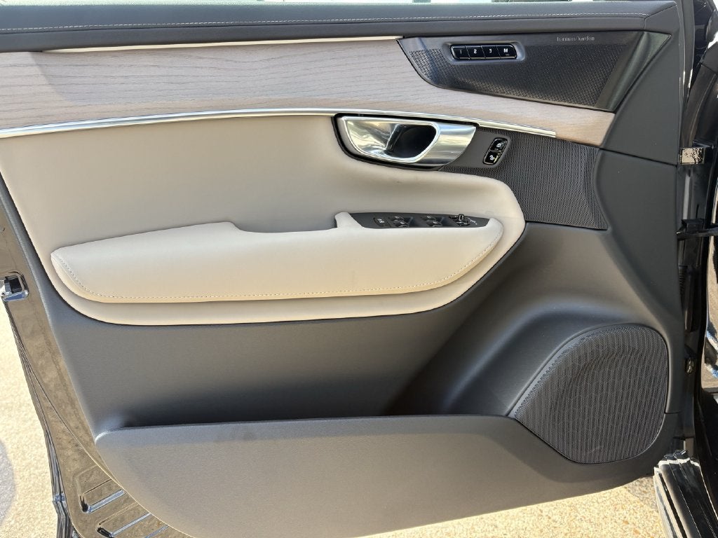2026 Volvo XC90 B6 Plus 7-Seater