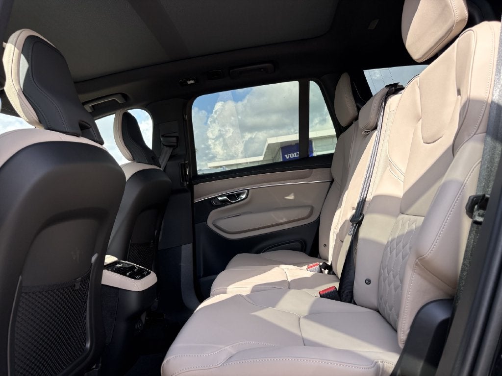 2026 Volvo XC90 B6 Plus 7-Seater