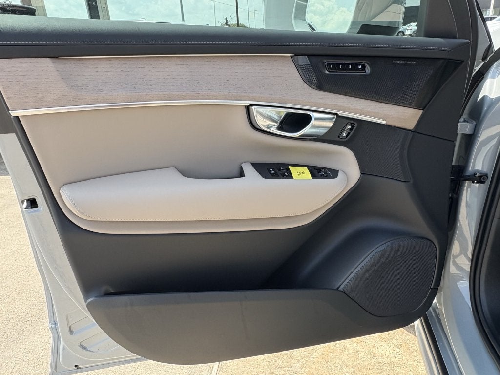 2026 Volvo XC90 B6 Plus 7-Seater